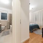 Garden Terrace Apartman *