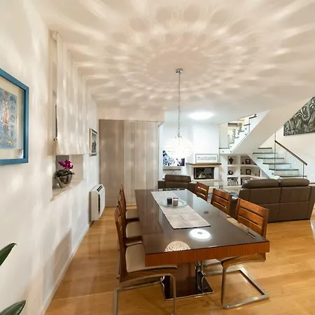 Apartman Garden Terrace Zára