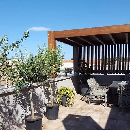 アパート Garden Terrace ザダル